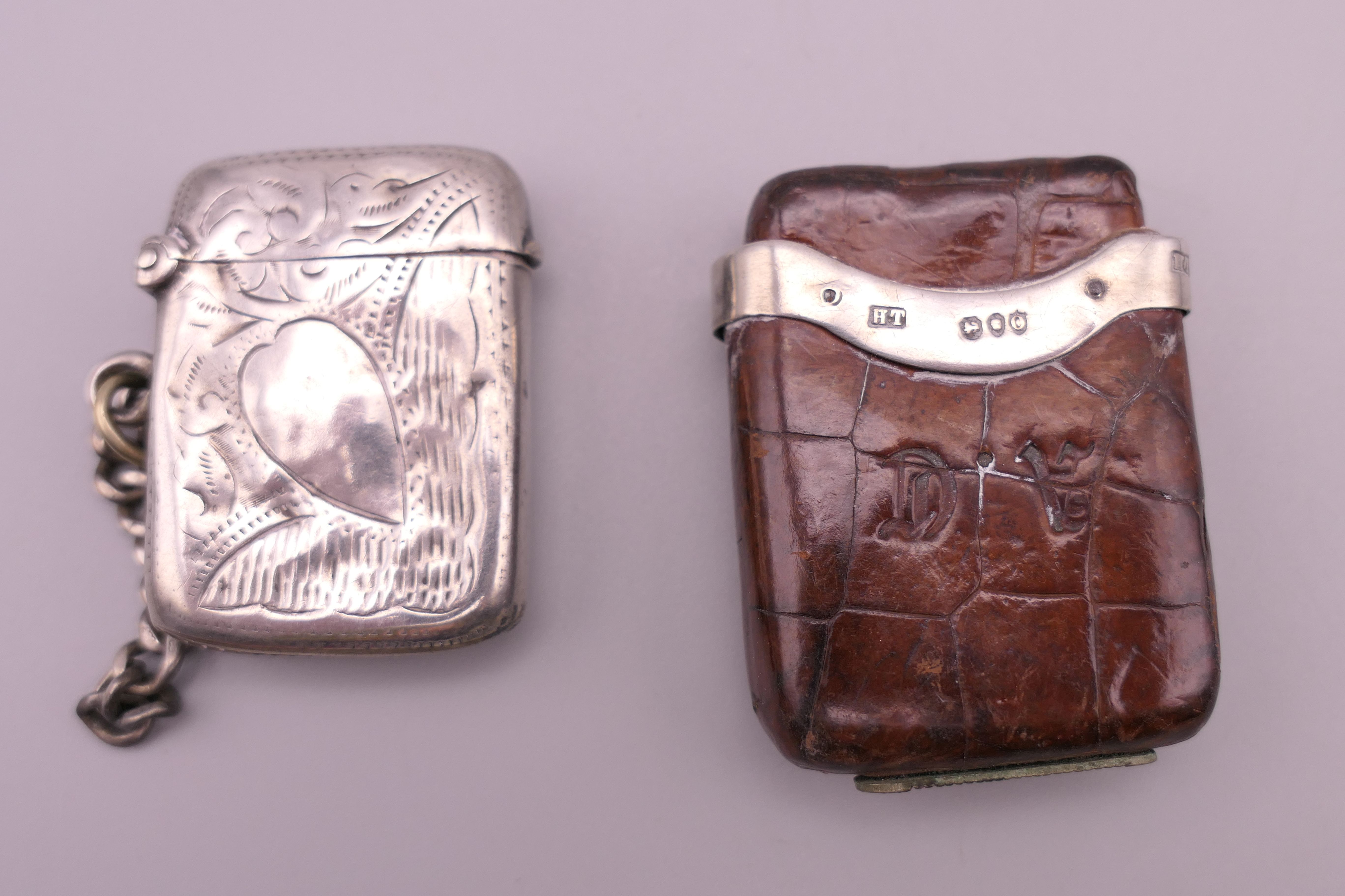 Two vestas, silver penknife, pendants etc. Silver vesta 4 cm high. - Image 2 of 14