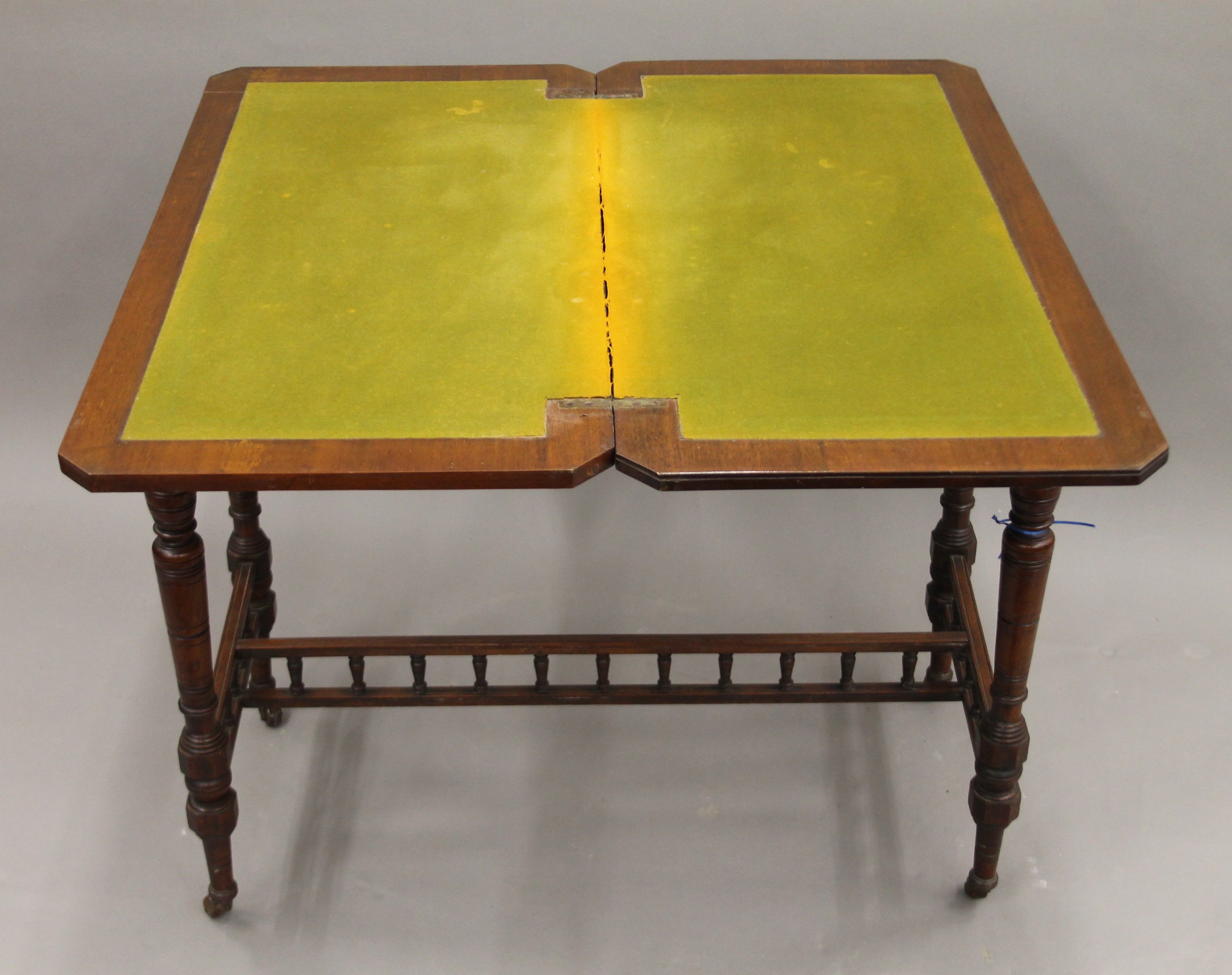 A Victorian walnut folding card table. 90 cm long. - Image 4 of 7