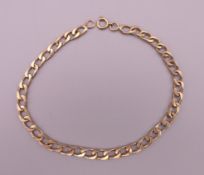 A small 9 ct gold bracelet. 18 cm long. 4.7 grammes.