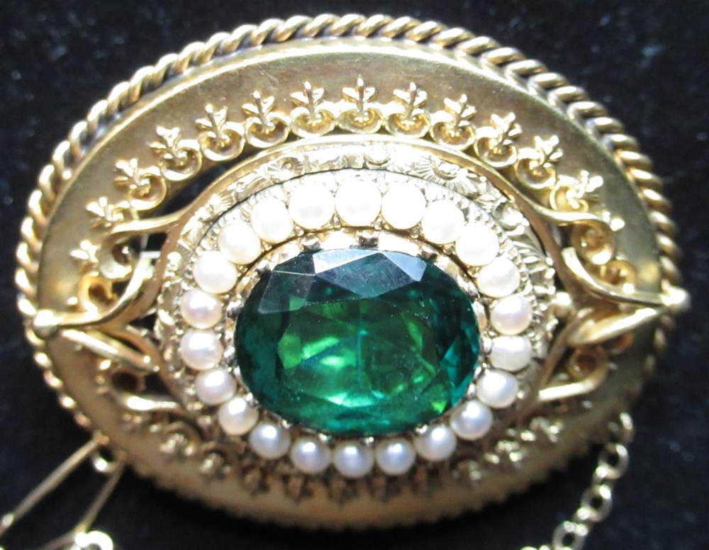 Geo.IV yellow gold oval brooch set with central oval cut green stone surrounded by halo of twenty- - Image 2 of 7