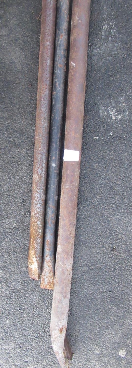Set of three heavy duty bars - Image 2 of 2