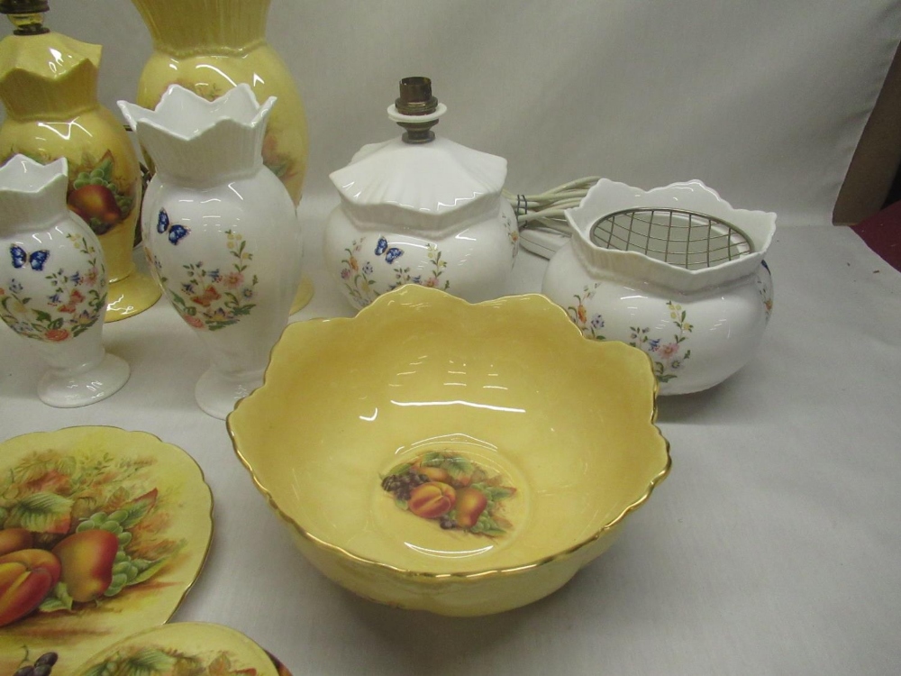 Collection of Aynsley cottage garden , Orchard gold vases, lamps, bowls, etc - Image 2 of 5