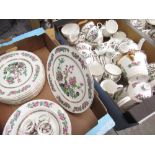 Comprehensive Royal Grafton "Indian Tree" tea and dinner service comprising dinner plates, soup