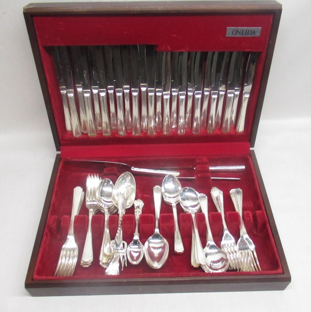 Canteen of assorted cutlery