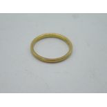 Hallmarked yellow gold wedding band, size P, 2.4g