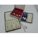 Set of six hallmarked Sterling silver spoons in fitted case by Mappin & Webb Ltd, Sheffield, 1929