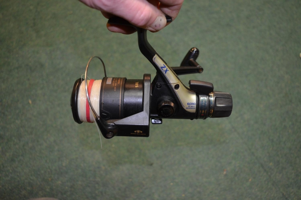 Boxed Shimano 6010ZX Baitrunner fishing reel, with two spare spools and instructions (4) - Image 2 of 2