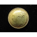 Victorian 1886 young head sovereign with St George and the Dragon back