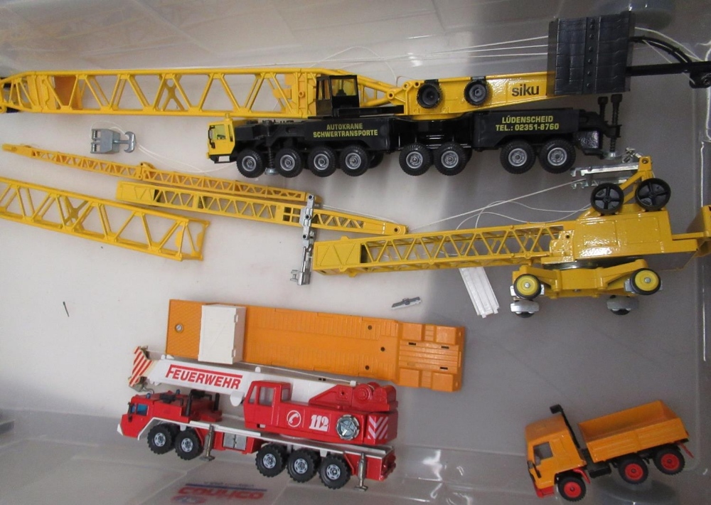 Unboxed die cast vehicles and cranes incl. Corgi Alleys, others incl. Seku cranes etc (8) - Image 3 of 3
