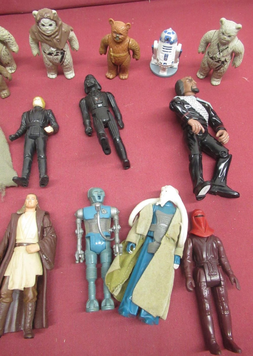 Collection of Kenner and other Star Wars figures including Ewoks, Darth Vader, Luke Skywalker, - Image 2 of 3