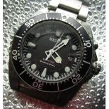 Seiko Kinetic Diver's 200m watch with date, stainless steel case on matching Seiko stainless steel
