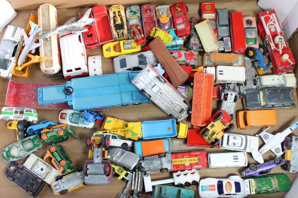 Large collection of play worn die cast model vehicles, Corgi, Dinky, Matchbox etc (5 boxes)