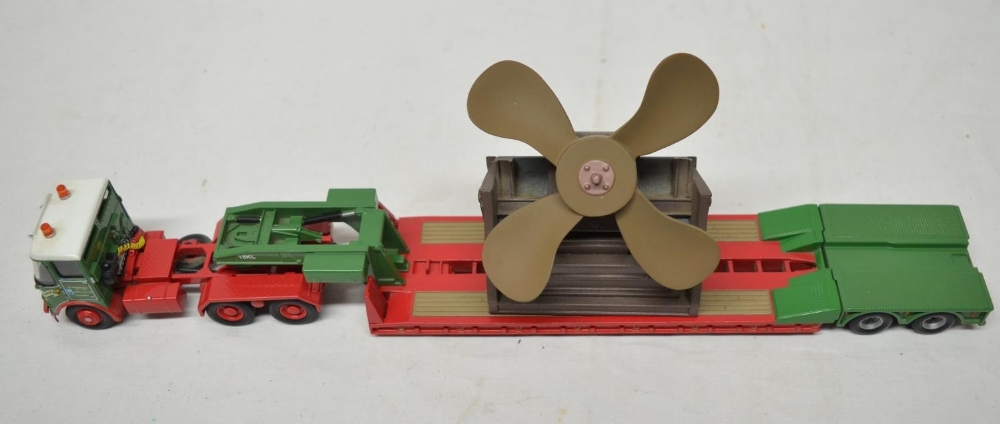 Boxed Corgi Atkinson Venturer two axle low loader and propeller load (near mint condition) - Image 4 of 5