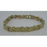 9ct three tone gold bracelet with lobster claw clasp, L18cm, 11.8g