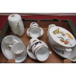 Royal Worcester Evesham part tea service and matching tableware (15)