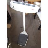 Set of vintage Seca white enamel bathroom scales to weigh 23st, W45cm H104cm