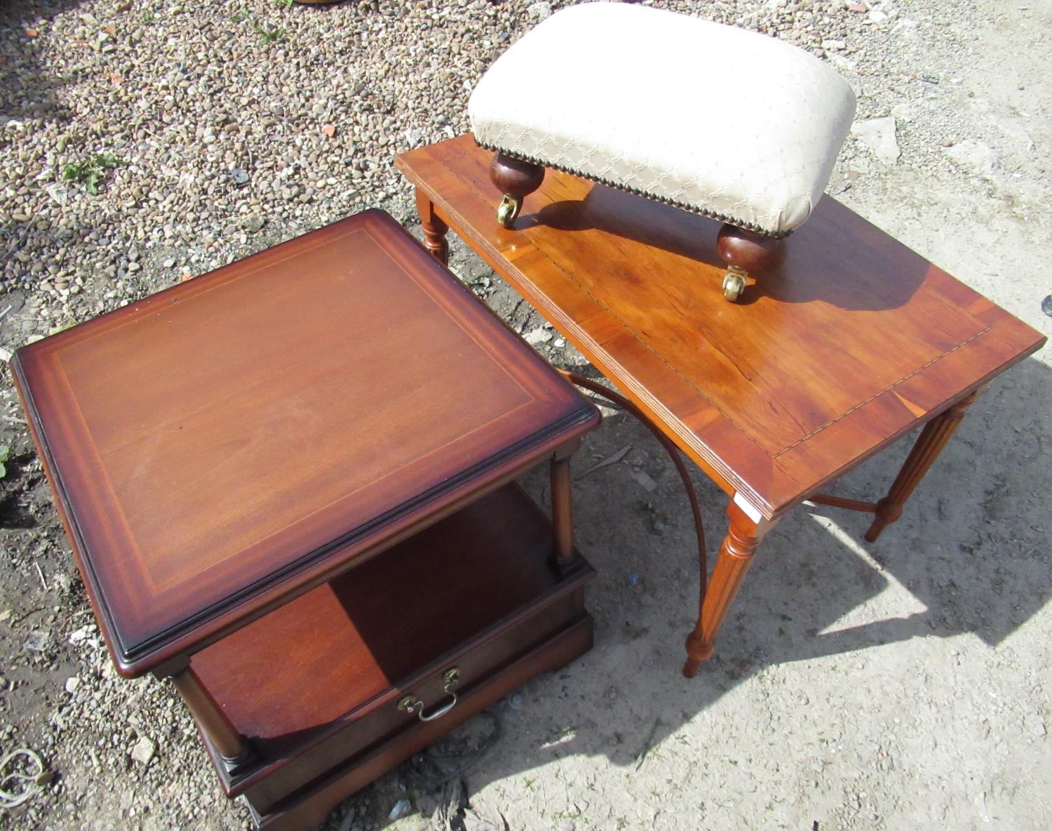 Adam revival yew coffee table, rectangular top on fluted tapering supports joined by a curved