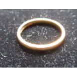 Hallmarked 22ct yellow gold wedding band by H&M, 22, Birmingham, 1975, size O 1/5, 2.9g