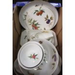 Royal Worcester Evesham oven to tableware - Three bowls D25cm max, two oval dishes L37cm max, two