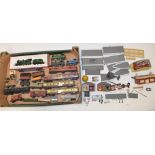 OO gauge engines, carriages, rolling stock, railway buildings, platforms, accessories, etc (A/F)