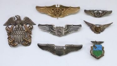 Selection of WW2 era US military sterling silver badges, including US Navy badge, USAF crew,