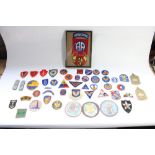 Good collection of US military regimental and squadron cloth badges and patches, mainly WW2 era