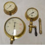 Three vintage pressure gauges and vintage spirit level (4)