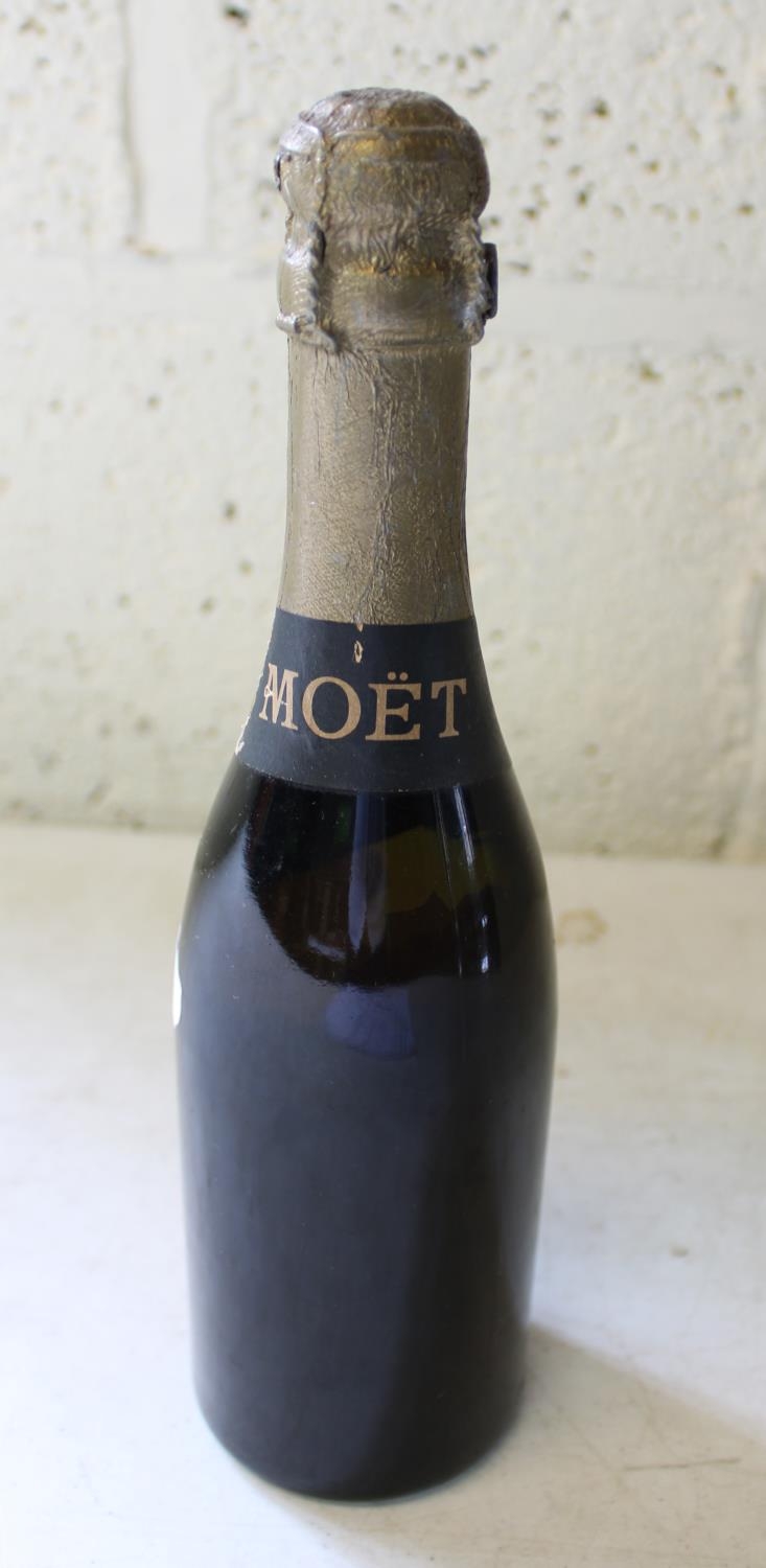 Original Moet and Chandon Dry Imperial 1945 Champagne half bottle, complete with contents (H27cm) - Image 3 of 4