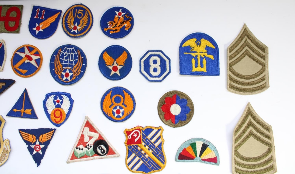 Good collection of US military regimental and squadron cloth badges and patches, mainly WW2 era - Image 6 of 8