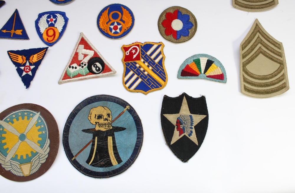 Good collection of US military regimental and squadron cloth badges and patches, mainly WW2 era - Image 7 of 8