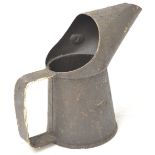 Small vintage oil can, H13cm