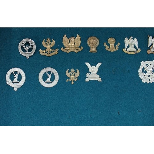 Selection of 47 Scottish regimental cap badges including Glasgow Highlanders, HLI, Scottish Kings - Image 6 of 6