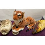 Large plush tiger L90cm, a plush seal and fish (3)