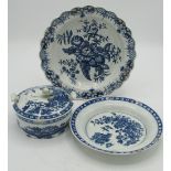 C18th Worcester butter tub cover and dish, underglaze blue printed with Fence Pattern, and a similar