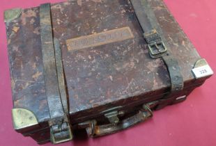 Vintage leather and brass mounted oak lined five divisional cartridge box, trade label for W Evans