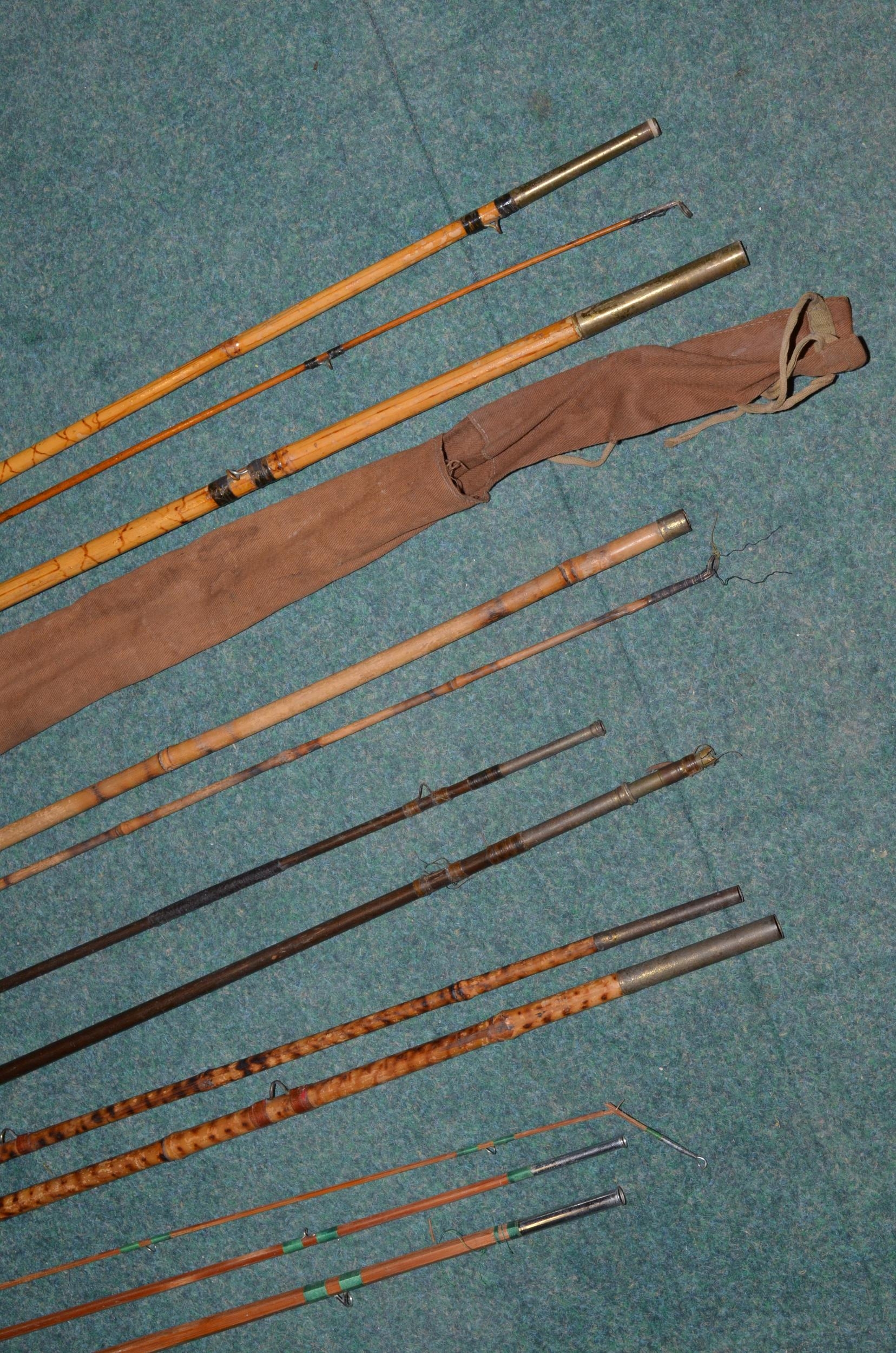 Vintage split cane and bamboo fishing rods, including two piece child's fishing stick (A/F) - Image 7 of 8