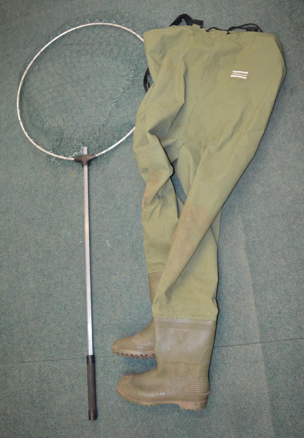 Pair of Shakespeare rubber waders, size L and a large lightweight aluminium landing net, diameter