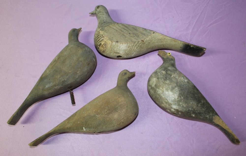 Set of four vintage carved wooden pigeon decoys - Image 2 of 2