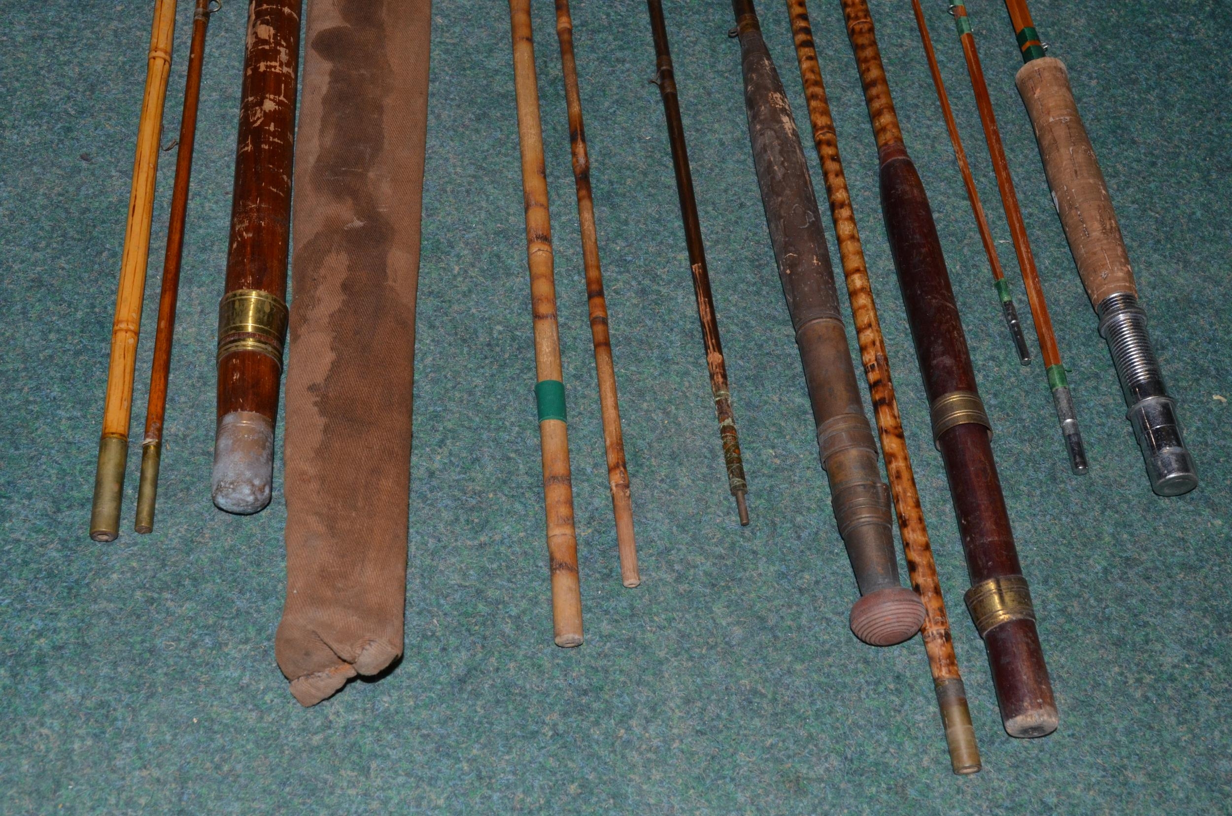 Vintage split cane and bamboo fishing rods, including two piece child's fishing stick (A/F) - Image 3 of 8