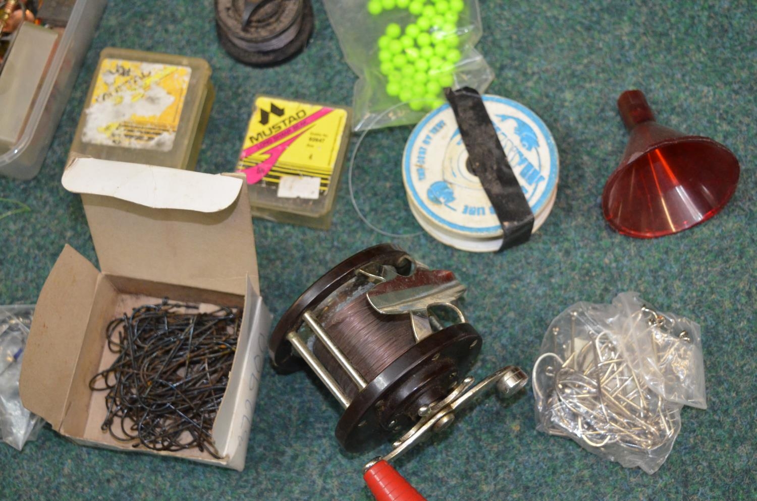 Collection of fishing equipment (mostly sea) including line, large hooks, lures, a random spool, a - Image 5 of 6