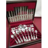 Late C20th Sheffield EPNS Queens pattern cased canteen of cutlery, six place settings
