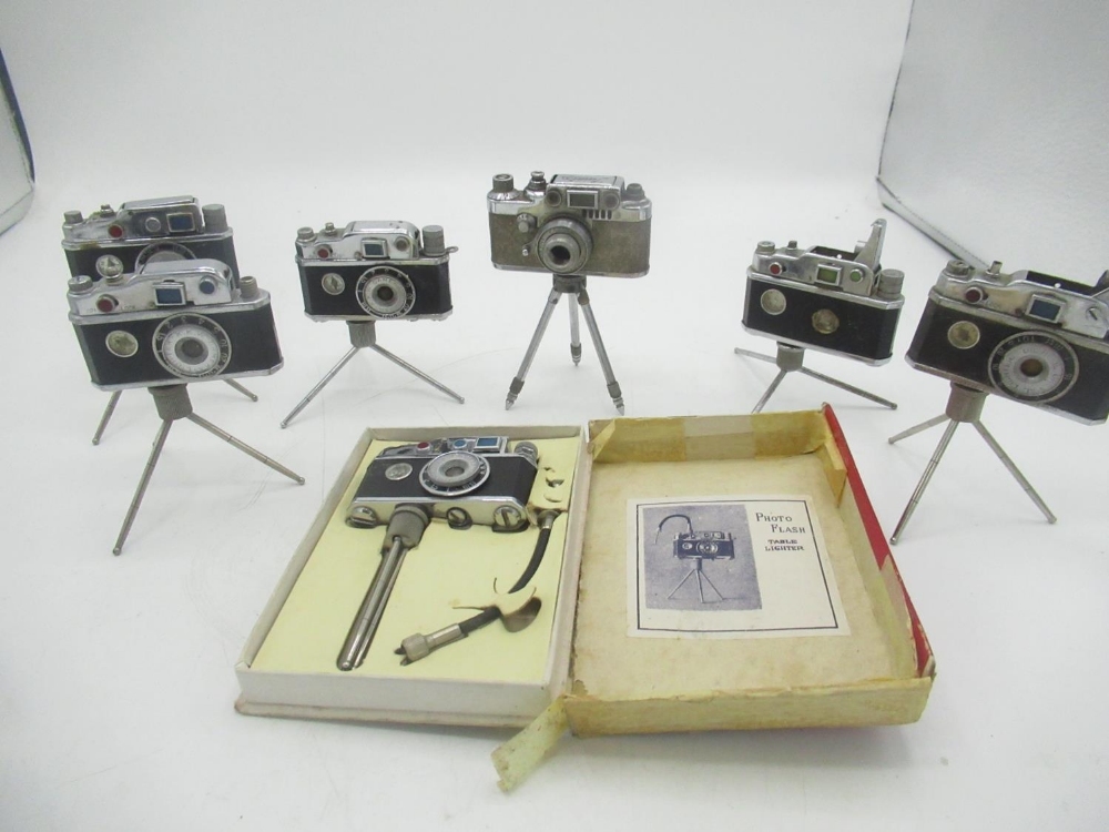 Boxed Photo Flash table lighter and 6 others with stands (7)