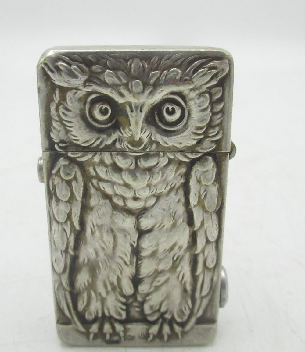 Continental silver lighter, Owl design, stamped 800