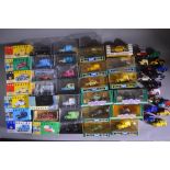 Collection of die-cast Morris Minor cars incl. Lledo Vanguards, Oxford Die-cast and Corgi.