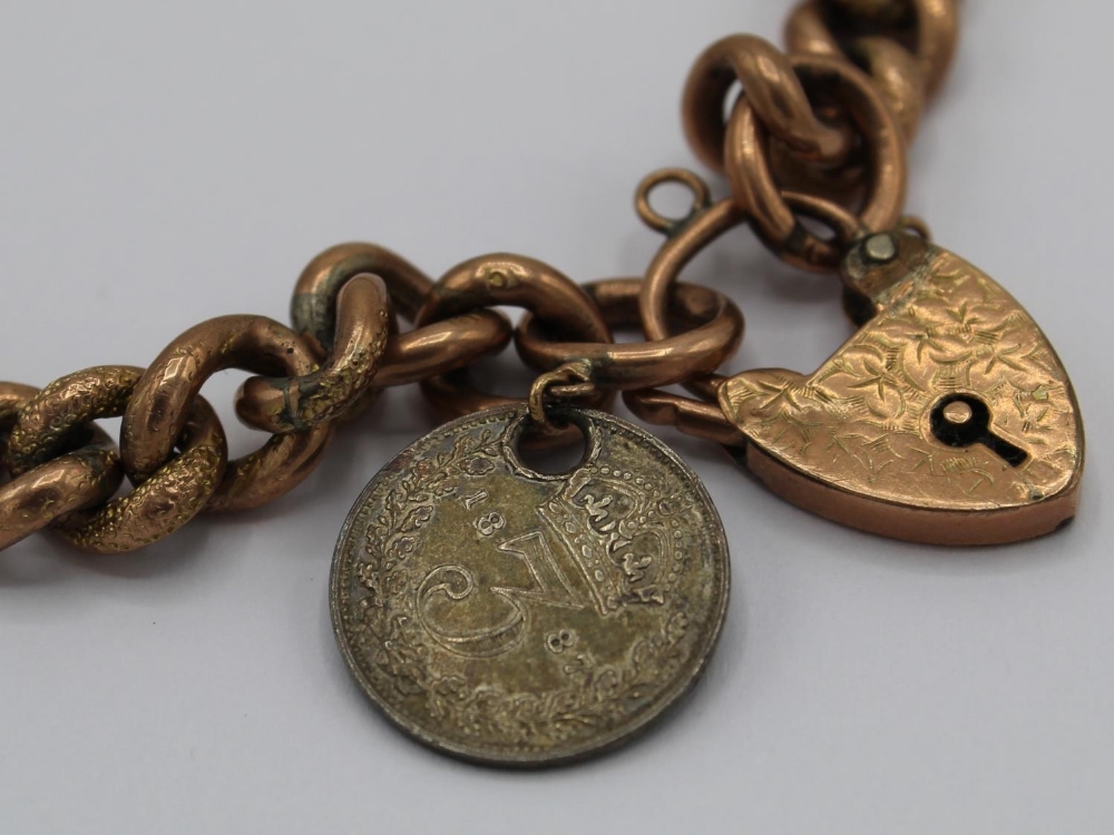 9ct hollow gold curb link bracelet with heart padlock clasp and 1887 3d, stamped 9 375, 13.5g - Image 2 of 3