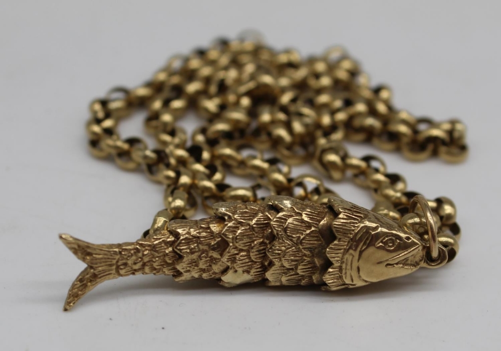 9ct yellow gold articulated fish pendant on 9ct yellow gold chain with lobster claw fastening,