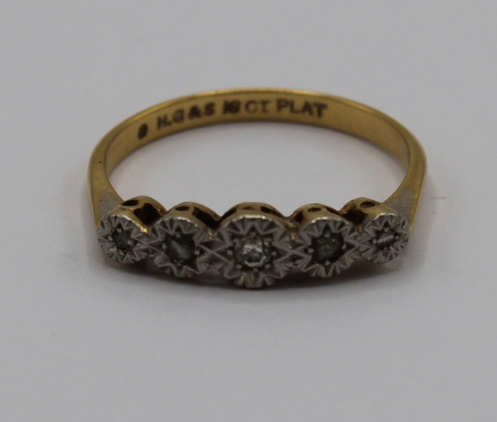 18ct yellow gold and platimun diamond ring, the five brilliant cut diamonds set in a platinum - Image 2 of 2