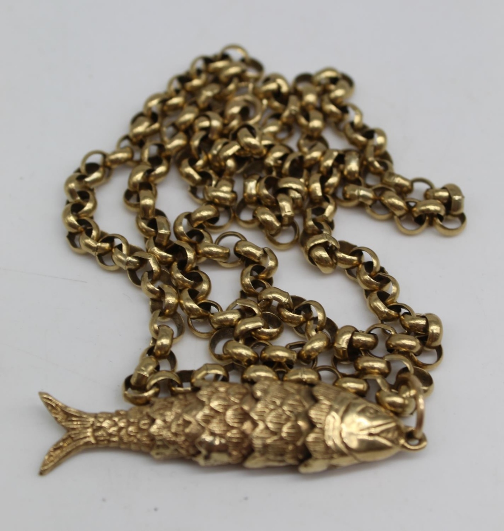 9ct yellow gold articulated fish pendant on 9ct yellow gold chain with lobster claw fastening, - Image 2 of 2