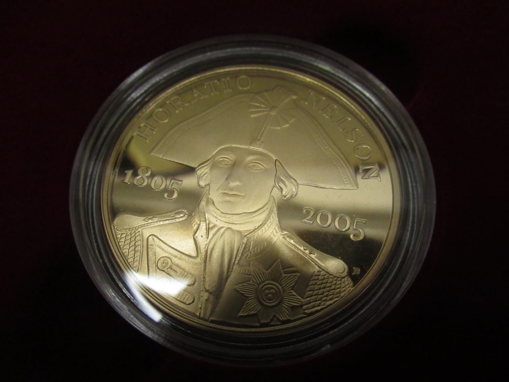 Royal Mint 2005 Horatio Nelson UK Gold Proof Commemorative Crown, encapsulated, cased and in card - Image 2 of 2