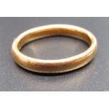 22ct yellow gold plain wedding band, stamped 22ct, size J, 4.0g